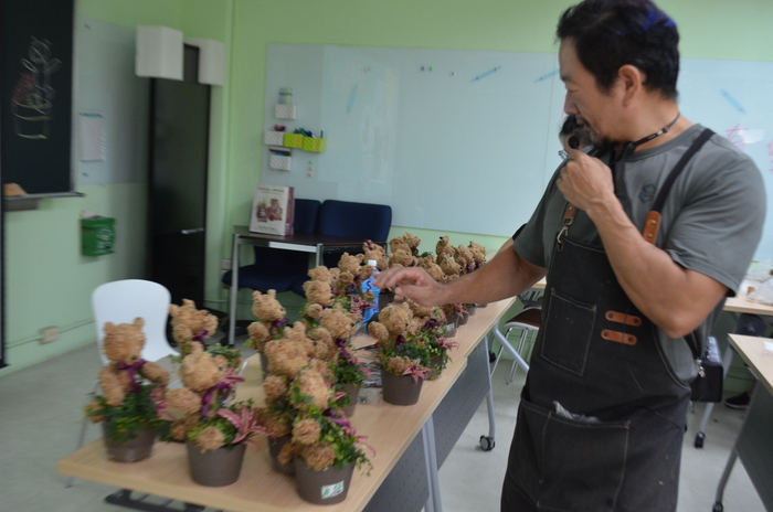 115.7.9(四)藝文競賽之【水苔植栽創意綠雕(森林小熊)】圖片