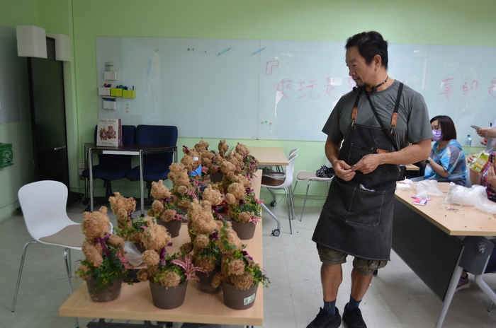 115.7.9(四)藝文競賽之【水苔植栽創意綠雕(森林小熊)】圖片