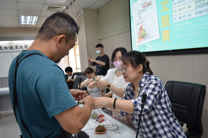 114.7.10(四)藝文競賽之【龜甲網鳥籠工藝植栽創意】圖片