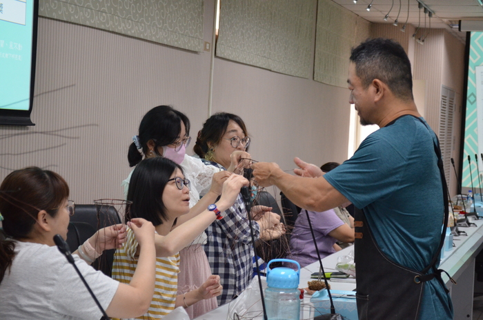 114.7.10(四)藝文競賽之【龜甲網鳥籠工藝植栽創意】圖片