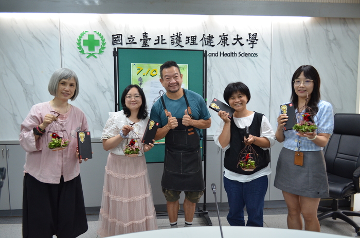 114.7.10(四)藝文競賽之【龜甲網鳥籠工藝植栽創意】圖片