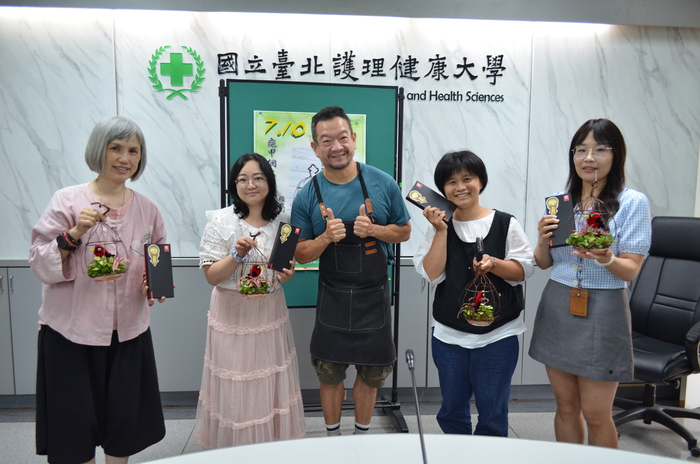 114.7.10(四)藝文競賽之【龜甲網鳥籠工藝植栽創意】圖片