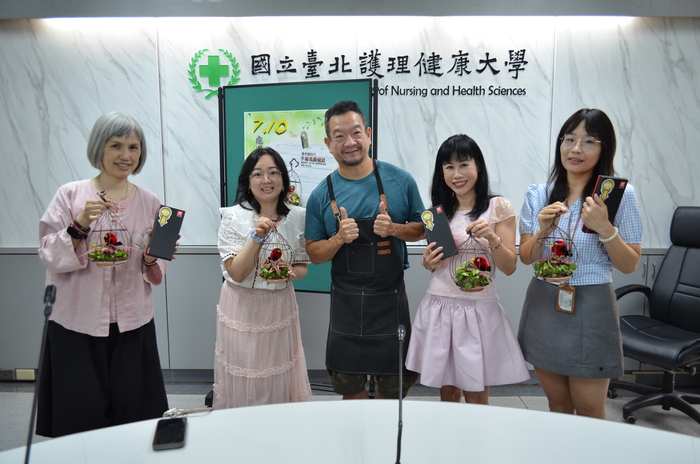 114.7.10(四)藝文競賽之【龜甲網鳥籠工藝植栽創意】圖片