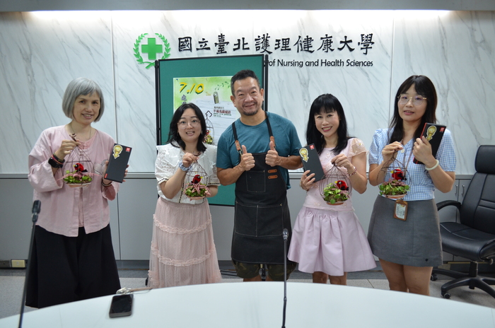 114.7.10(四)藝文競賽之【龜甲網鳥籠工藝植栽創意】圖片